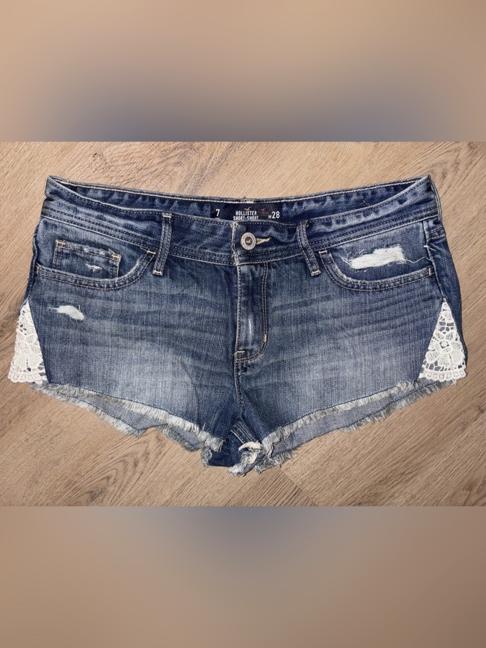 Hollister Short-Short Low Rise Denim Jean Shorts Blue & White Size 7 (28)